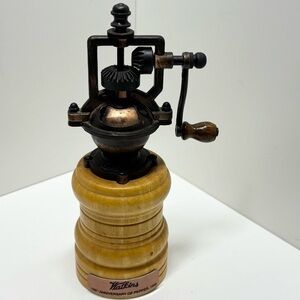 Vintage 1995 Watkins 100th anniversary of pepper grinder / mill